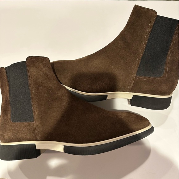 Paul Stuart Suede Manfield Beatle boot in Chocolate brown main image 4